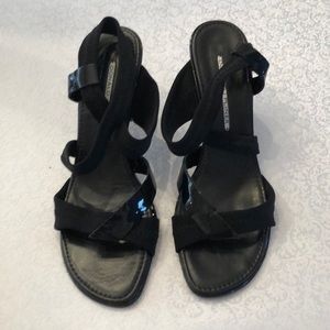 Patent leather and stretch fabric heels